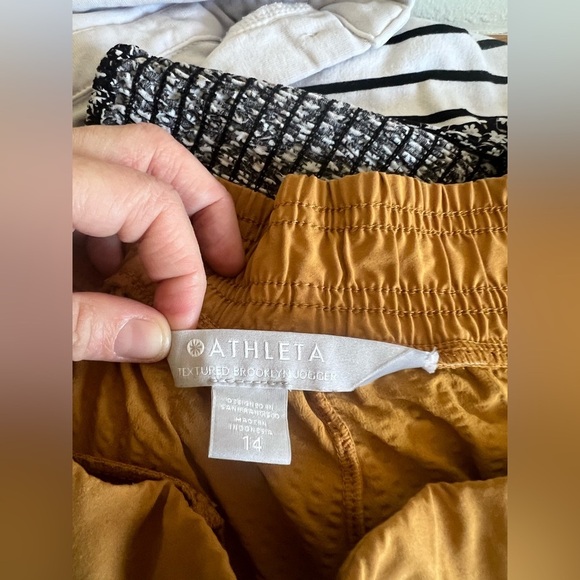 Athleta - Textured Brooklyn Joggers - Picture 2 of 6